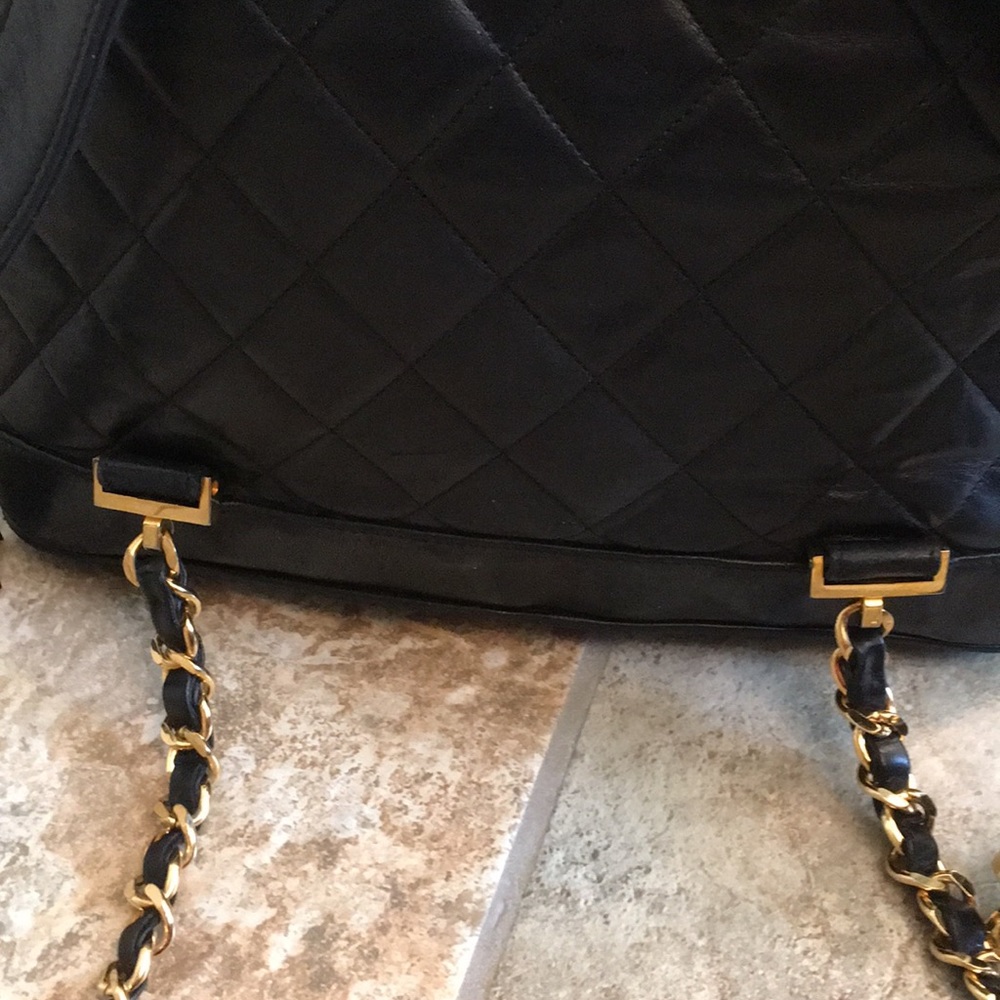 Authentic Chanel backpack - Picture 5 of 16